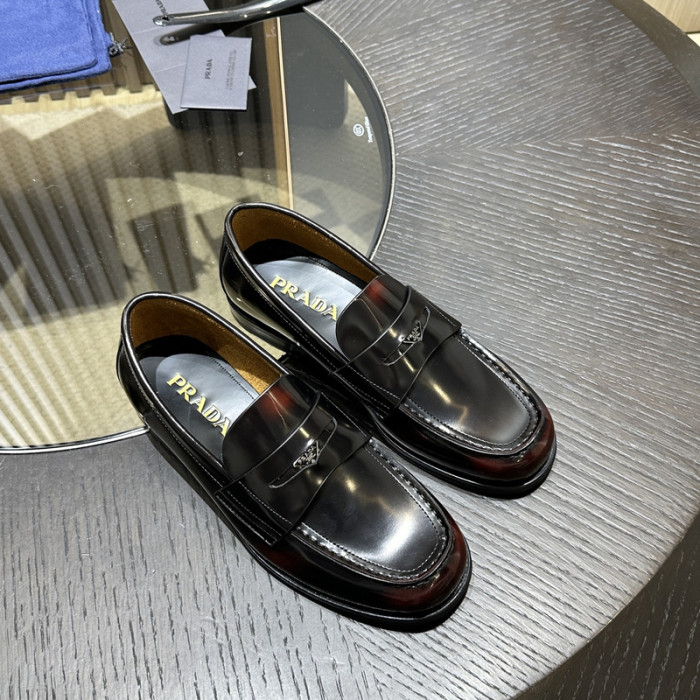 Prada 64